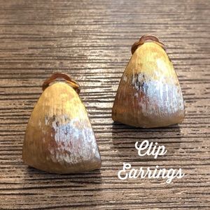 Vintage Texture Goldtone Clip Earrings